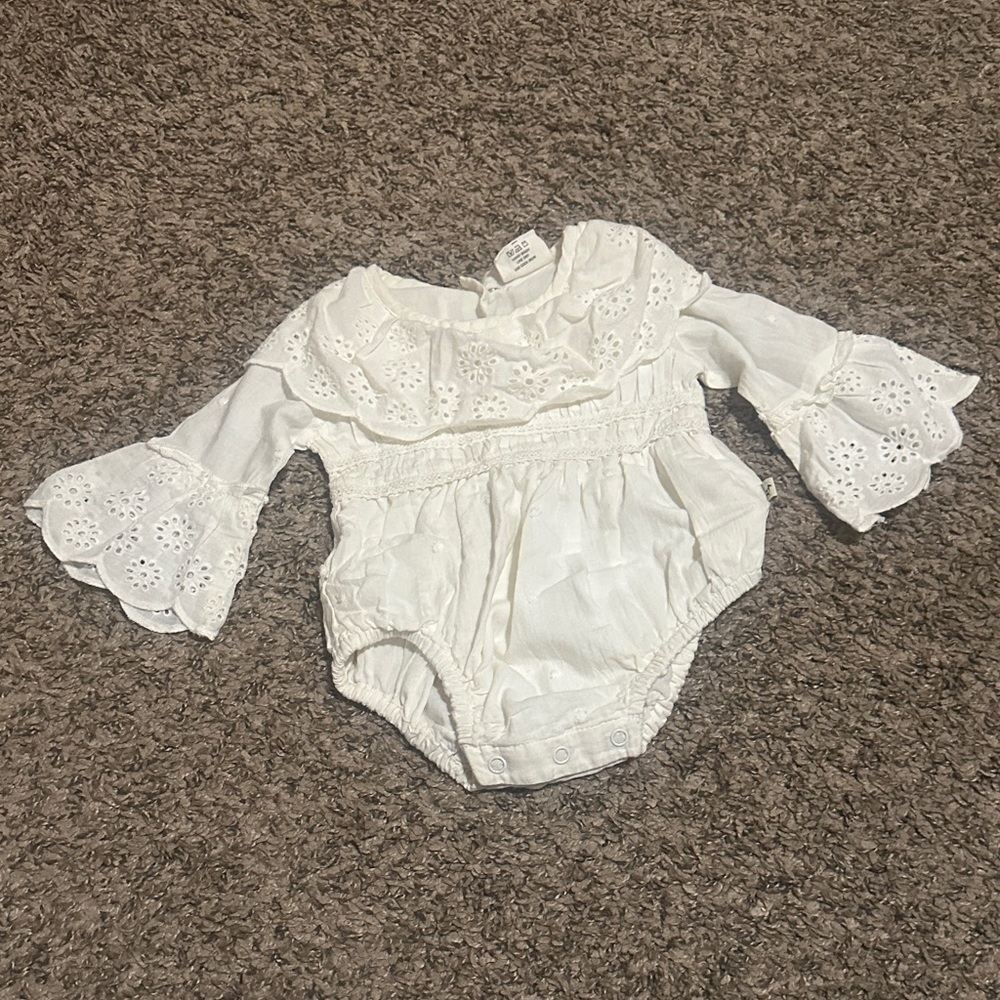 Viverano Organics Beige Eyelet Baby Romper